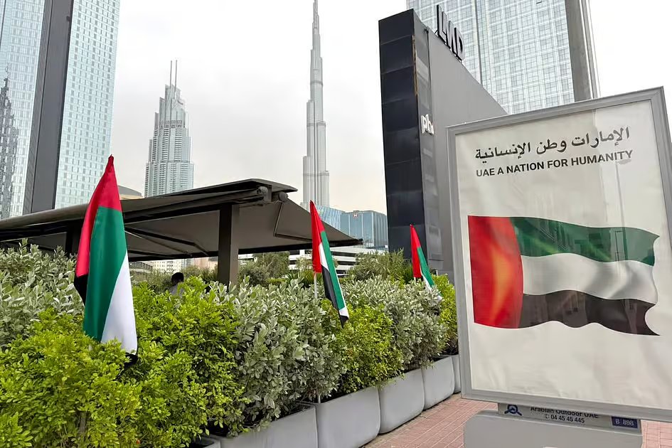 ‘Waving UAE flag for over 4 hours’: How residents responded to Sheikh Mohammed’s call