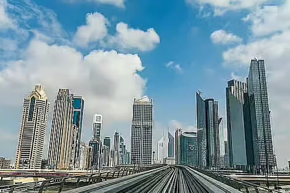 UAE weather tomorrow: Fair conditions; temperatures to drop