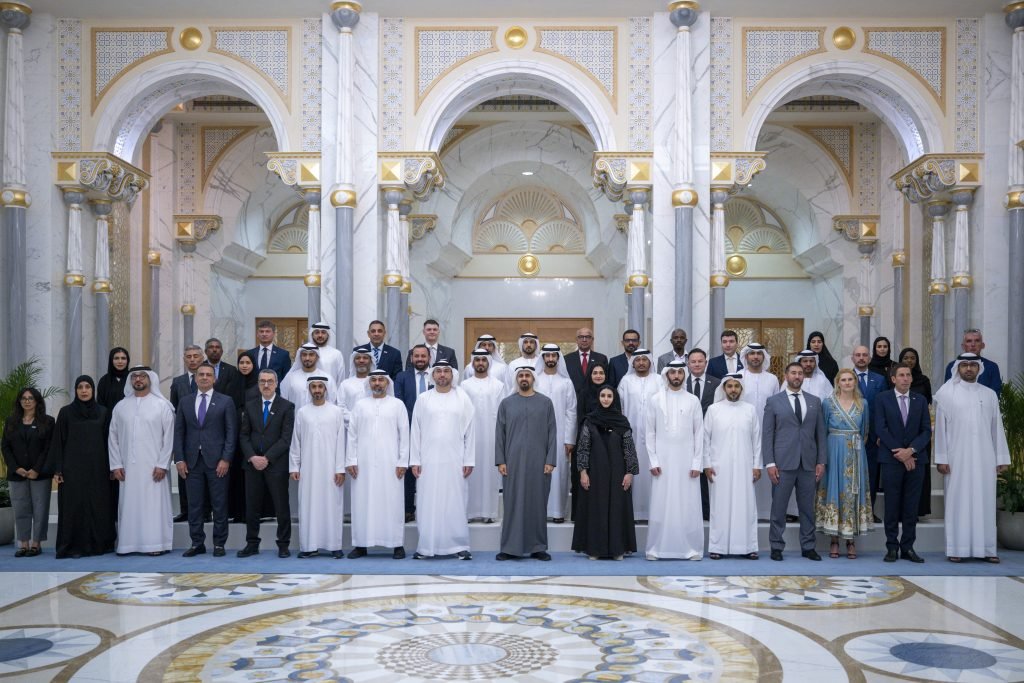 Theyab bin Mohamed bin Zayed meets with Etihad Rail employees, reviews company’s latest projects, future plans