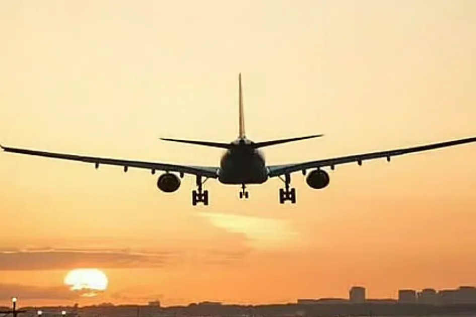 UAE travellers question gap between advertised airfare deals and final booking prices