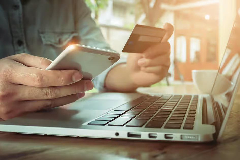 Dubai resident loses Dh8,000 in fake chalet rental scam; police issue warning