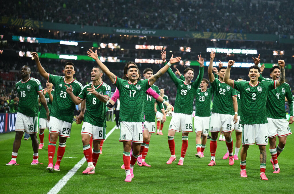 Mexico beats Ecuador in FIFA World Cup, advances to round of 16
