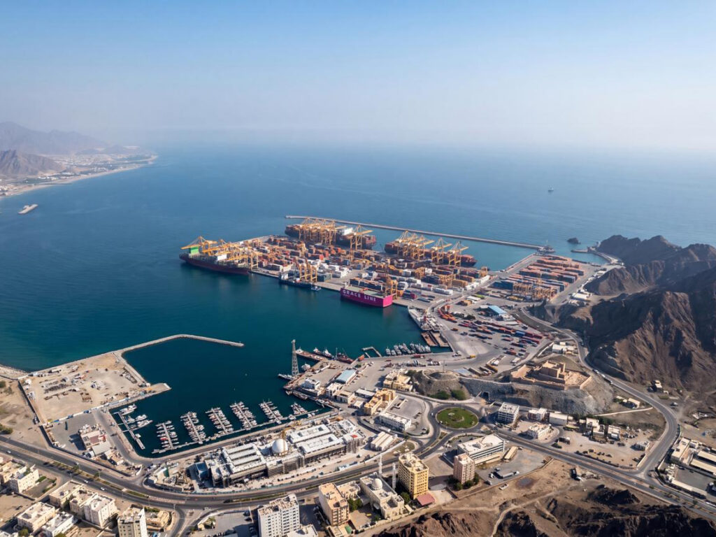 Khorfakkan Port to receive record Chinese vehicle shipment