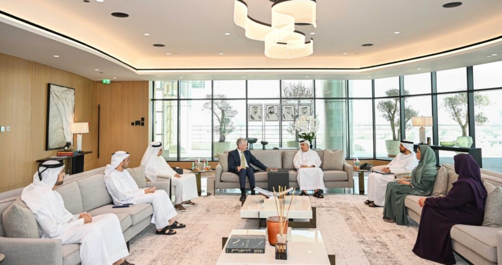 RTA, Dubai Airports discuss transport integration, facilitating passenger movement