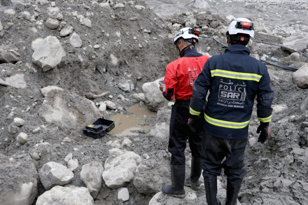 UAE Search and Rescue Team continues relief operations in Nepal’s Rasuwa