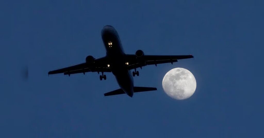 Emirates, Qatar Airways warn of UK flight delays after air traffic control fault