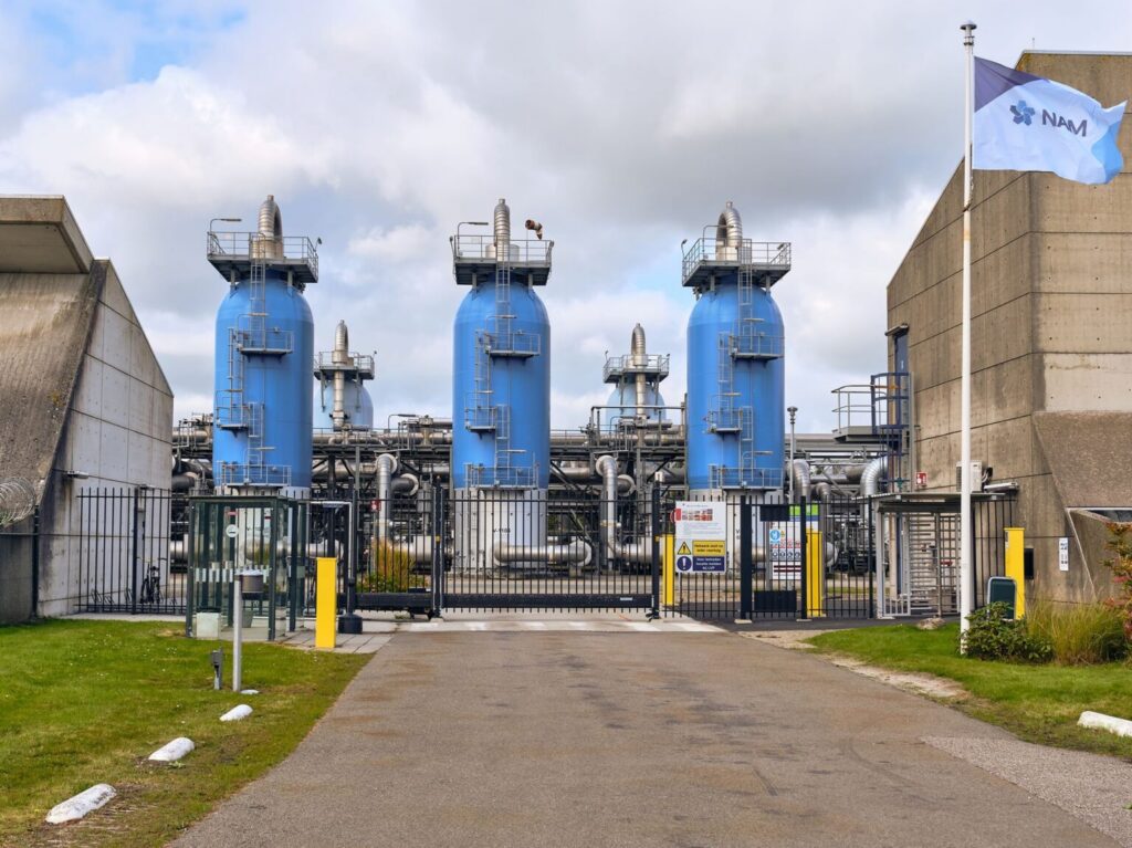 EU faces gas shortage as winter looms, report says